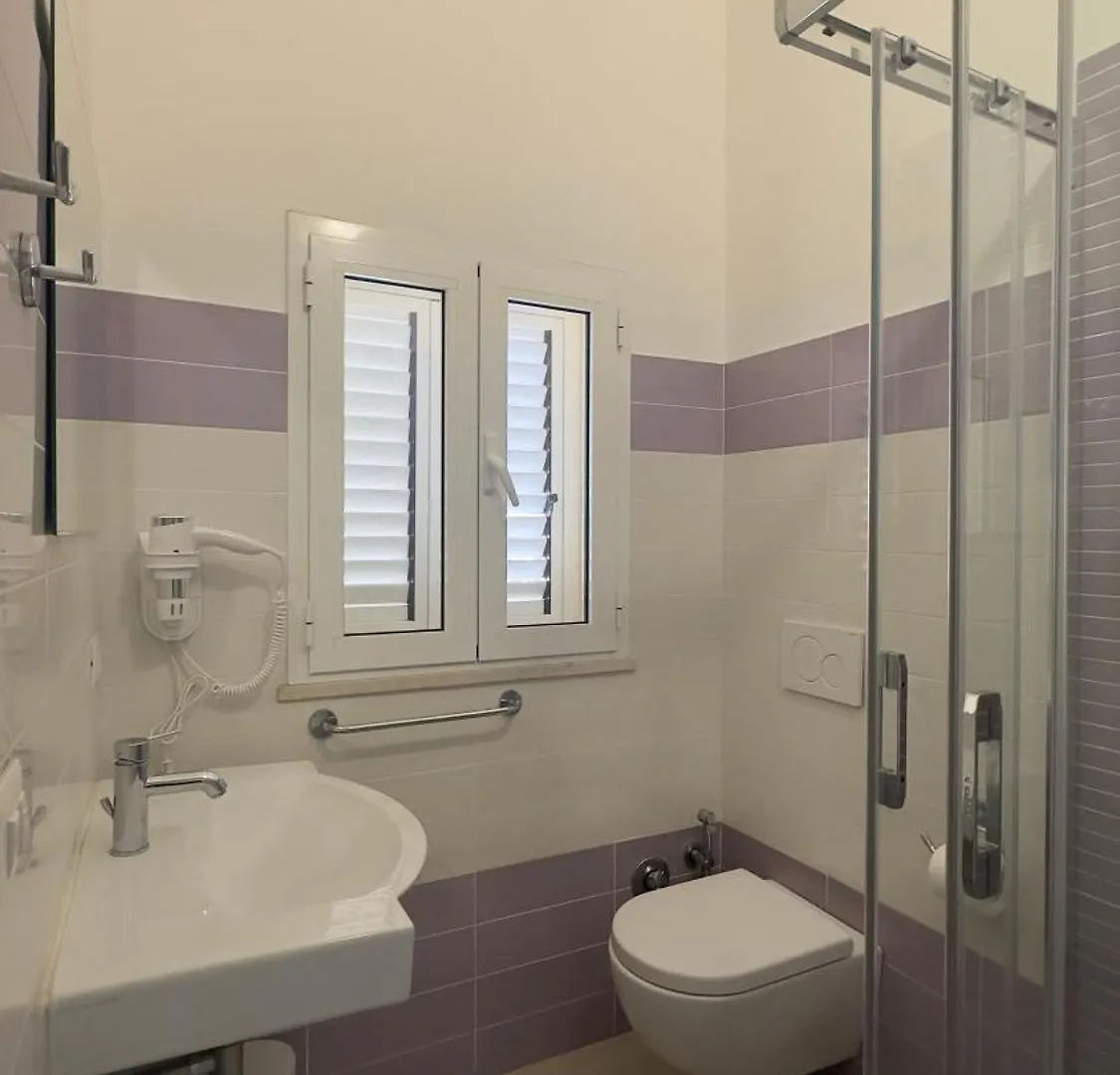 Pensionat R & D Hotell Alghero